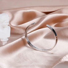 Load image into Gallery viewer, Family Tree Bracelets for Women Inspirational Gifts for Mom Mother from Daughter Son Mothers DAY Motivational Birthday Cuff Bangle Personalized Mantra Jewelry Expandable