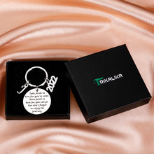 Load image into Gallery viewer, 2022 Graduation Gifts for Him Her Senior Graduation Gifts Keychain for High School College Boys Girls Master Nurse Law Grads