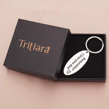 Load image into Gallery viewer, Dad Keychain Gift-Father's Day Gifts from Daughter Son Kids Wife, Christmas Birthday Valentines Mothers Day Gift Idea for Stepfather in Law Bride Family Member-Remember I Love You Dad