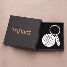 Load image into Gallery viewer, Tritiara 2020 College Inspirational Graduation Gifts Keychains for Her Him Women- High School,College Graduate Gift-Behind You All Your Memories Before You Your Dreams- Birthday Wedding¡