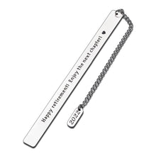 Load image into Gallery viewer, Happy Retirement Gifts for Women Men 2022 Retirement Appreciation Bookmark with Chain for Coworker Leaving Retired Boss Office Colleagues Nurse Teacher Retirement Gifts for Retiree Book Lovers Friends