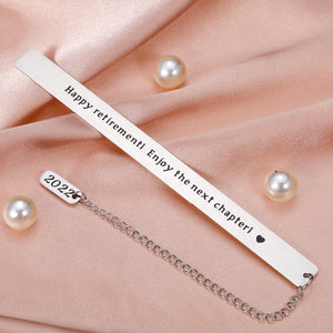 Happy Retirement Gifts for Women Men 2022 Retirement Appreciation Bookmark with Chain for Coworker Leaving Retired Boss Office Colleagues Nurse Teacher Retirement Gifts for Retiree Book Lovers Friends