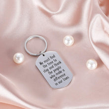 Load image into Gallery viewer, Christmas Thanksgiving Gifts Retirement Funny Keychain for Women Men Girls  Friends Family We Must Find Time to Stop and Thank The People Who Make A Difference in Our Lives Keyring Charm
