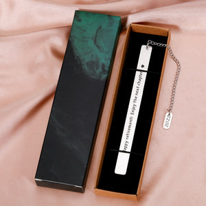 Happy Retirement Gifts for Women Men 2022 Retirement Appreciation Bookmark with Chain for Coworker Leaving Retired Boss Office Colleagues Nurse Teacher Retirement Gifts for Retiree Book Lovers Friends