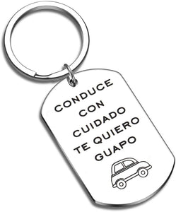 Tritiara Drive Safe Conductor Seguro Keychain Gift Handsome I Love You Trucker Husband Gift for Husband dad Gift Valentines Day Conduce CON CUIDADO TE Quiero Guapo Father's Day Birthday Gift
