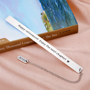 Happy Retirement Gifts for Women Men 2022 Retirement Appreciation Bookmark with Chain for Coworker Leaving Retired Boss Office Colleagues Nurse Teacher Retirement Gifts for Retiree Book Lovers Friends