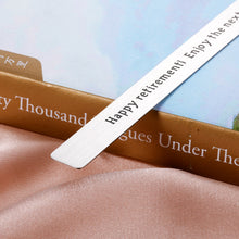 Load image into Gallery viewer, Happy Retirement Gifts for Women Men 2022 Retirement Appreciation Bookmark with Chain for Coworker Leaving Retired Boss Office Colleagues Nurse Teacher Retirement Gifts for Retiree Book Lovers Friends
